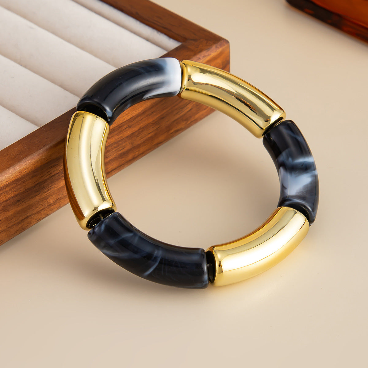 Beaded Blooming Resin Bamboo Elbow Bracelet