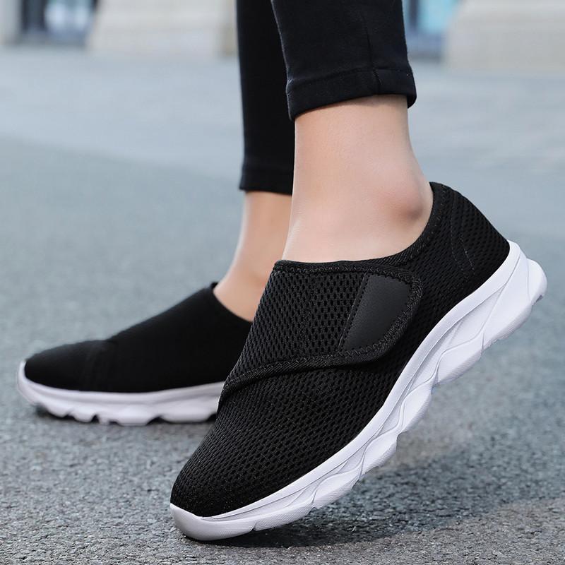 Ultra-light Men's Breathable Comfortable Mesh Shoes